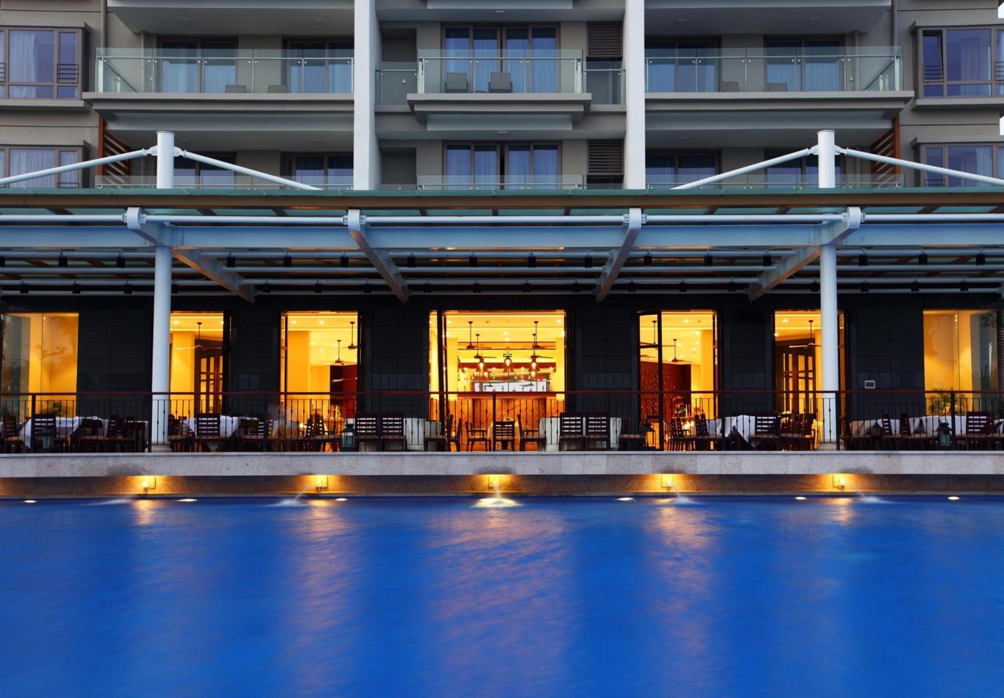 Sanya Seacube Holiday Hotel Kültér fotó